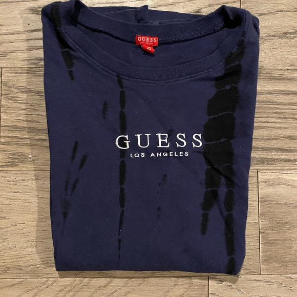 Guess Tee - Picture 2 of 3